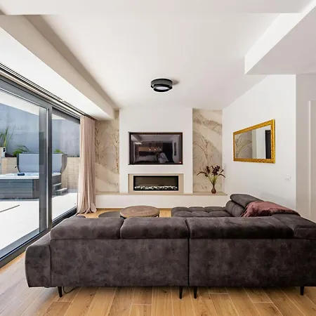 Marijan - Modern With Pool & Jacuzzi - Rovinj ヴィラ