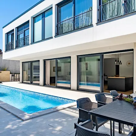 Marijan - Modern With Pool & Jacuzzi - Rovinj