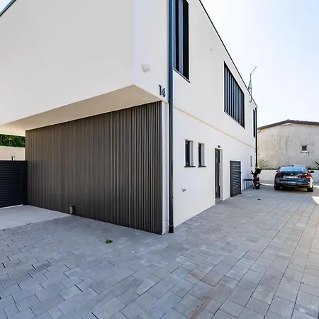 Marijan - Modern With Pool & Jacuzzi - Rovinj Βίλα