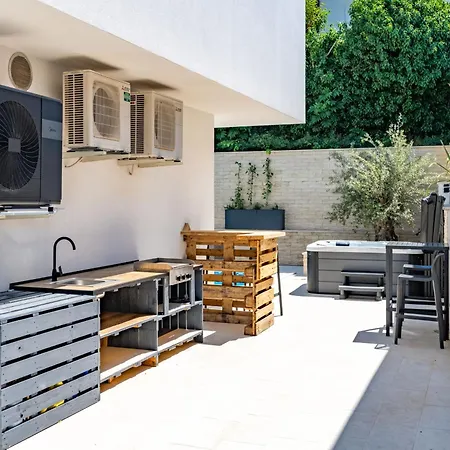 וילה Marijan - Modern With Pool & Jacuzzi - Rovinj רובינייסקו סלו